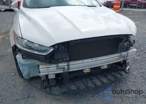 2013 Ford Fusion Se z USA, uszkodzony, nr VIN 3FA6P0HR0DR106937